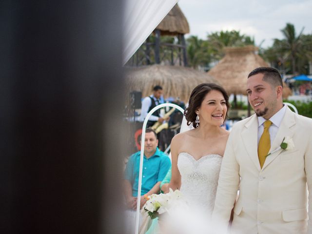 La boda de Omar y Rubí en Playa del Carmen, Quintana Roo 17