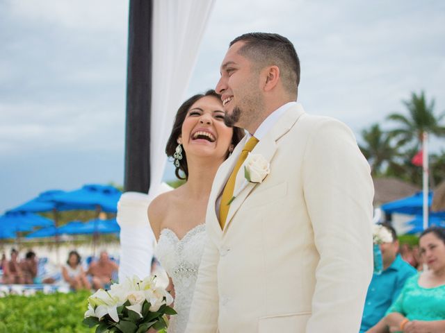 La boda de Omar y Rubí en Playa del Carmen, Quintana Roo 18