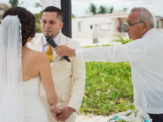 La boda de Omar y Rubí en Playa del Carmen, Quintana Roo 20