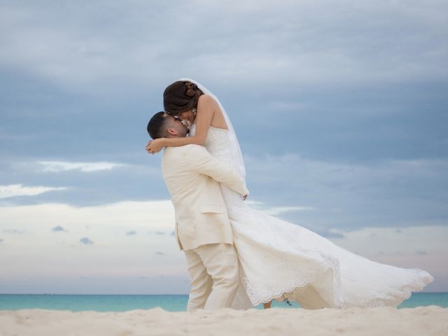 La boda de Omar y Rubí en Playa del Carmen, Quintana Roo 42