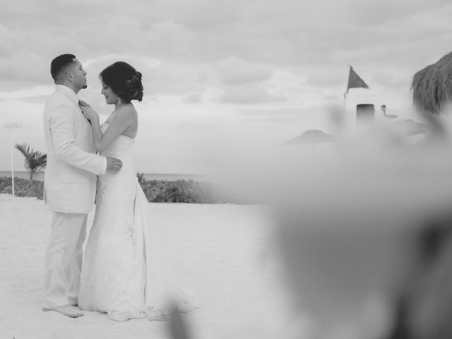 La boda de Omar y Rubí en Playa del Carmen, Quintana Roo 49