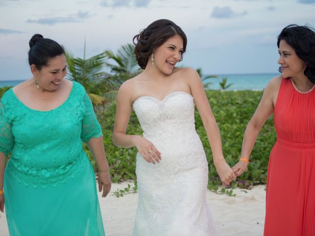 La boda de Omar y Rubí en Playa del Carmen, Quintana Roo 54