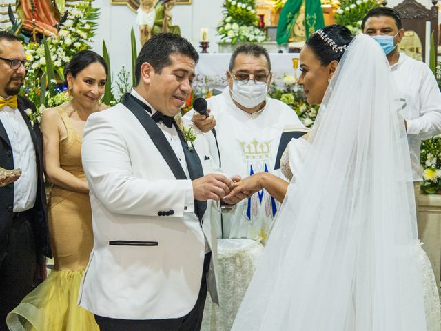 La boda de Juan Carlos y Erika en Campeche, Campeche 24