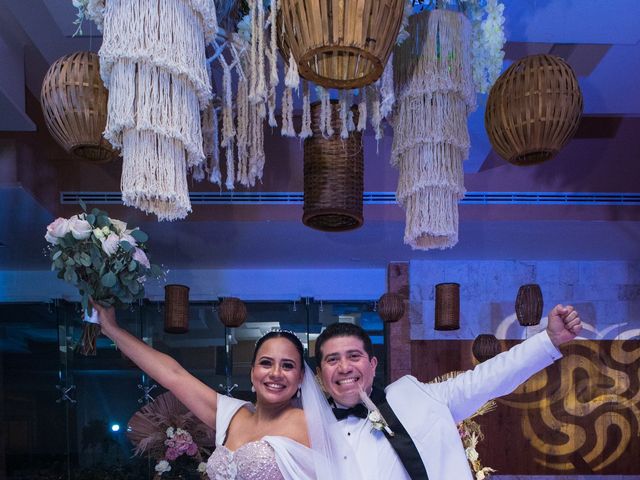 La boda de Juan Carlos y Erika en Campeche, Campeche 30