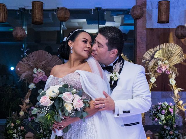 La boda de Juan Carlos y Erika en Campeche, Campeche 31