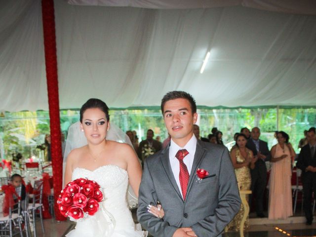 La boda de Luis y Kimberly en Uruapan, Michoacán 25