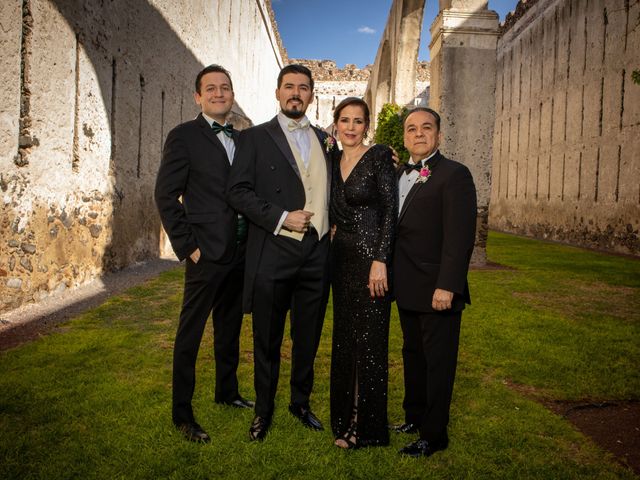 La boda de Omar y Adriana en Querétaro, Querétaro 19