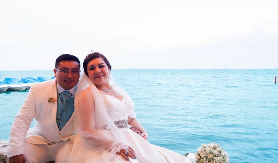 La boda de Adolfo y Marisol en Cancún, Quintana Roo