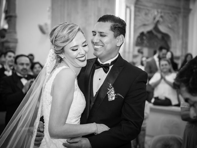 La boda de Eduardo y Elizabeth en León, Guanajuato 23