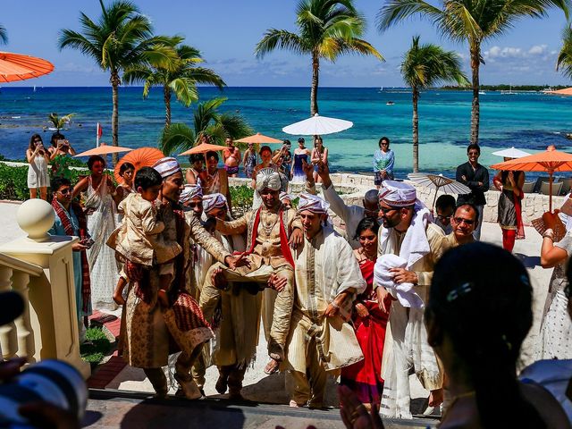La boda de Kiran y Veena en Playa del Carmen, Quintana Roo 1