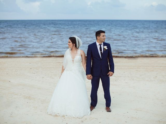 La boda de José Carlos y Itzel en Cancún, Quintana Roo 25