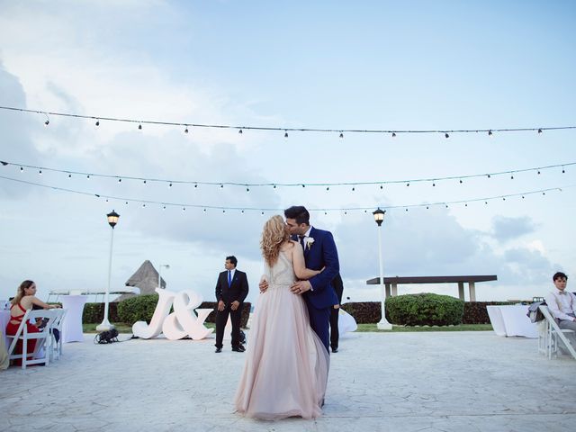 La boda de José Carlos y Itzel en Cancún, Quintana Roo 27