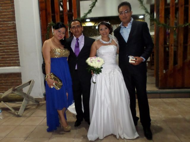 La boda de Jaime y Anel en Lázaro Cárdenas, Michoacán 8