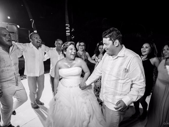 La boda de Omar y Pamela en Huatulco, Oaxaca 35