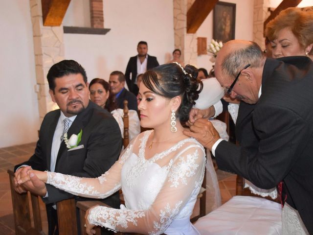 La boda de Manuel y Zuly en Contepec, Michoacán 2