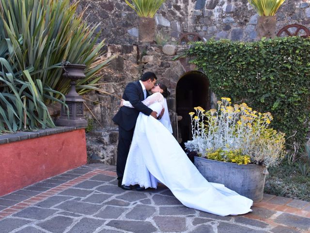 La boda de Manuel y Zuly en Contepec, Michoacán 10