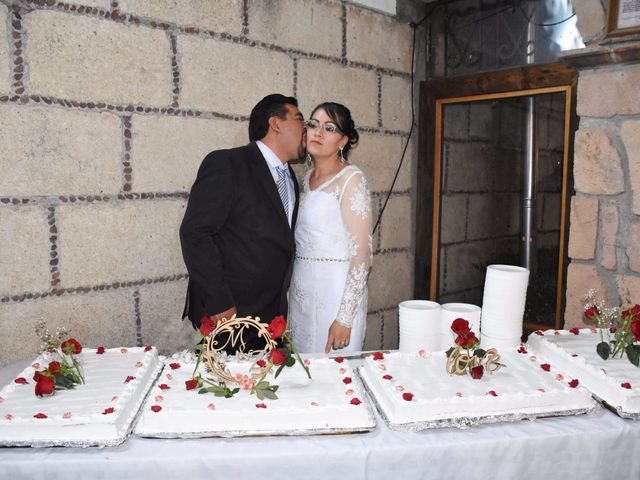 La boda de Manuel y Zuly en Contepec, Michoacán 19