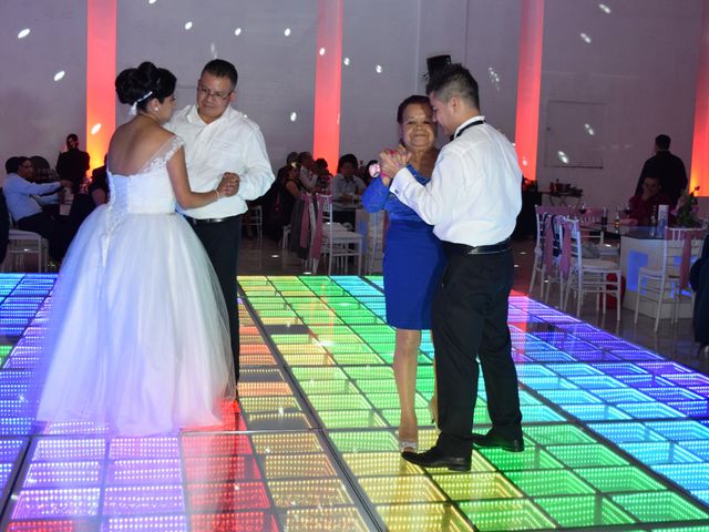 La boda de Anuar y Denis en Ixtapaluca, Estado México 70