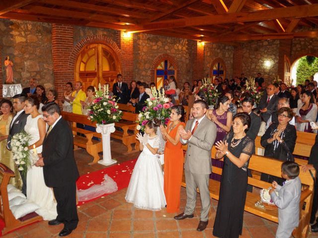 La boda de Juan Carlos y Daniela en Acaxochitlán, Hidalgo 24
