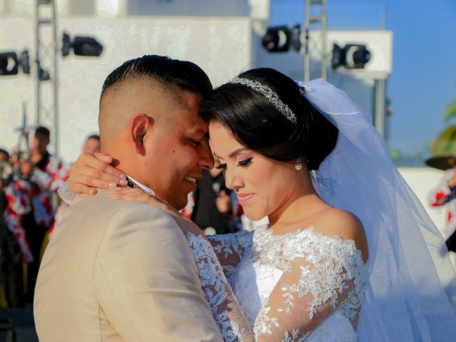 La boda de Ángel y Iliana en Mazatlán, Sinaloa 28