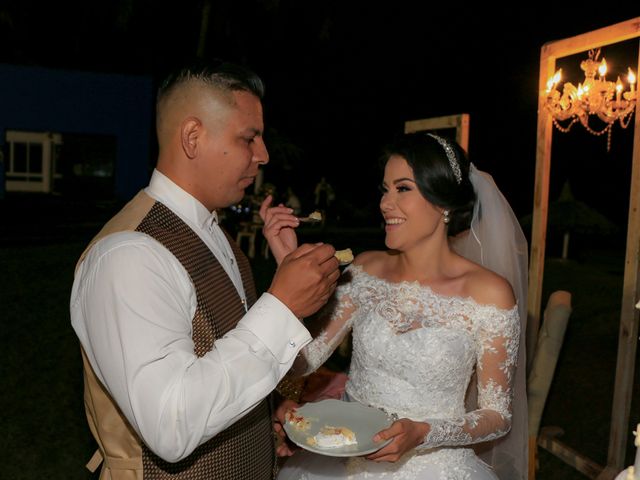 La boda de Ángel y Iliana en Mazatlán, Sinaloa 30