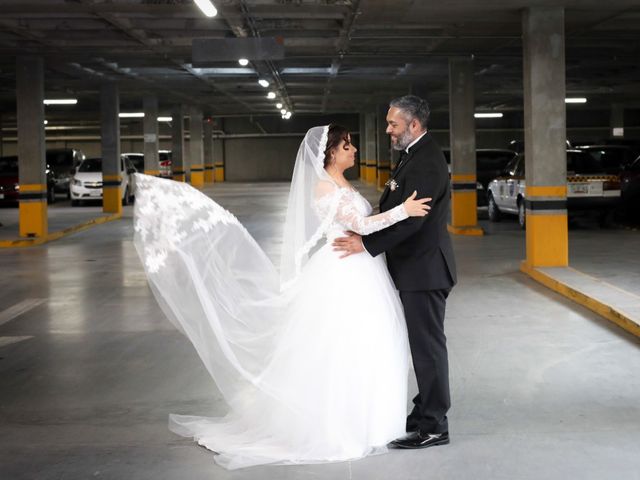 La boda de Edgar y Karina en Monterrey, Nuevo León 38