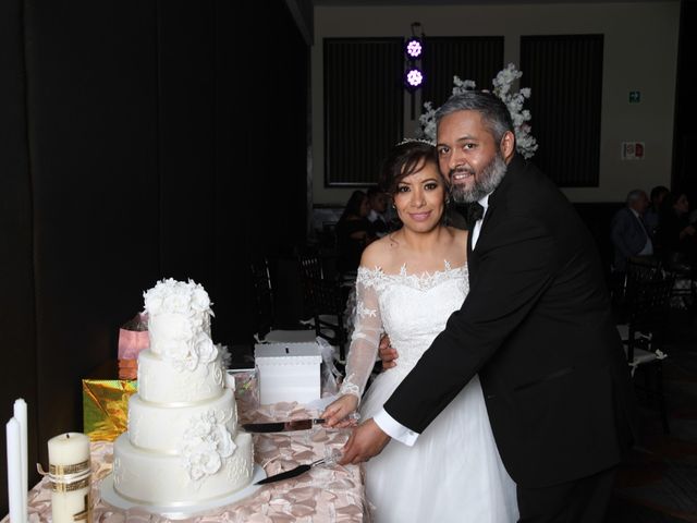 La boda de Edgar y Karina en Monterrey, Nuevo León 107