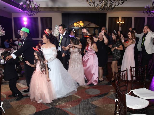 La boda de Edgar y Karina en Monterrey, Nuevo León 115