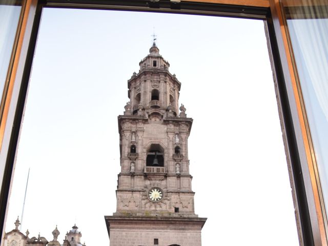 La boda de Héctor  y Lupita  en Morelia, Michoacán 17