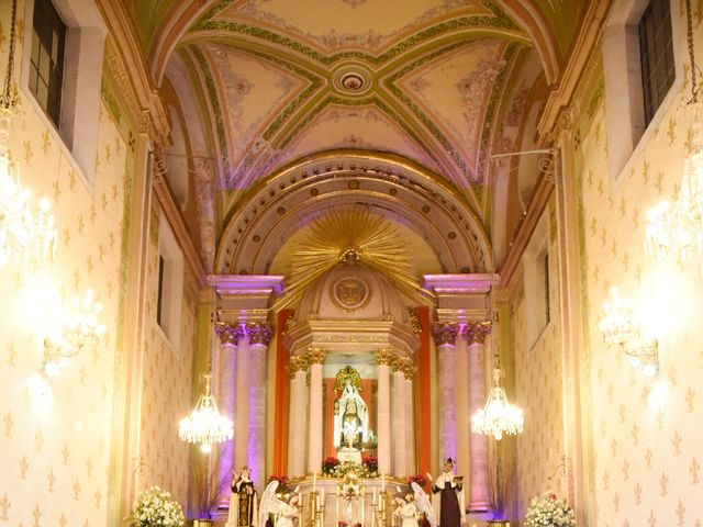 La boda de Héctor  y Lupita  en Morelia, Michoacán 26