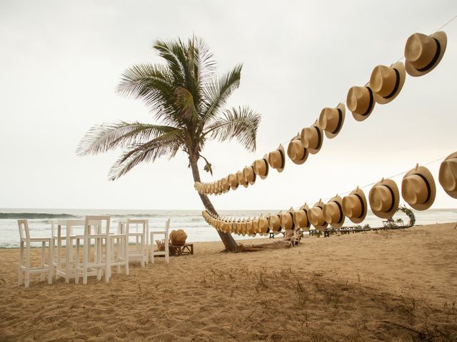 La boda de Daniel y Regina en Petatlán, Guerrero 2