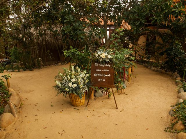 La boda de Daniel y Regina en Petatlán, Guerrero 3