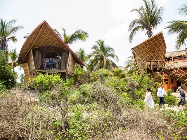 La boda de Daniel y Regina en Petatlán, Guerrero 11