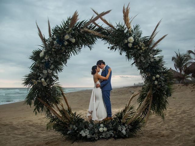 La boda de Daniel y Regina en Petatlán, Guerrero 23