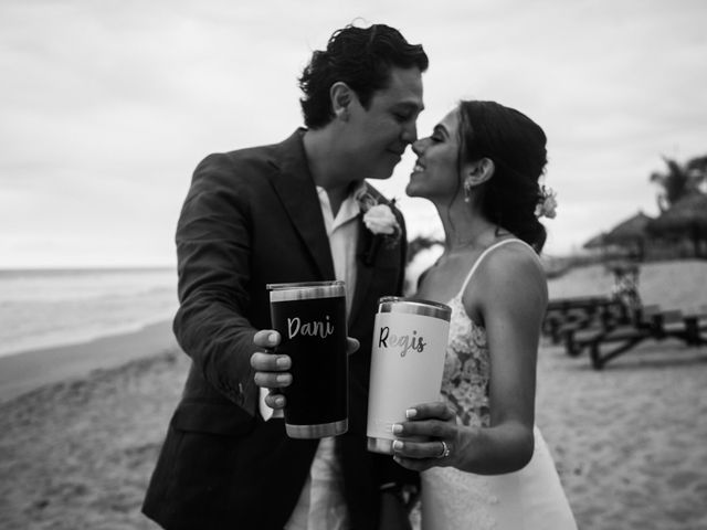 La boda de Daniel y Regina en Petatlán, Guerrero 25