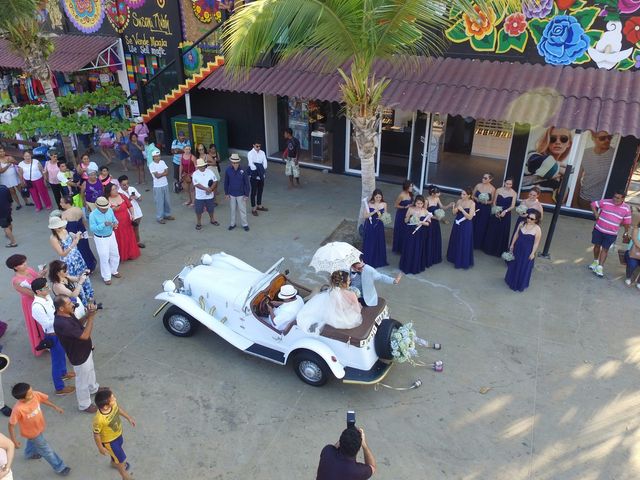 La boda de Edgar y Paola en Huatulco, Oaxaca 26