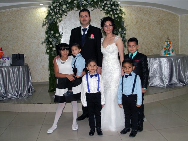 La boda de Alfredo y Mirna en Culiacán, Sinaloa 33