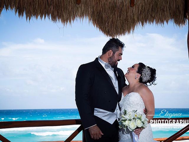 La boda de Kike y Elisa en Cancún, Quintana Roo 1