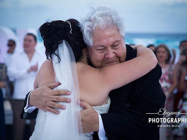 La boda de Kike y Elisa en Cancún, Quintana Roo 3