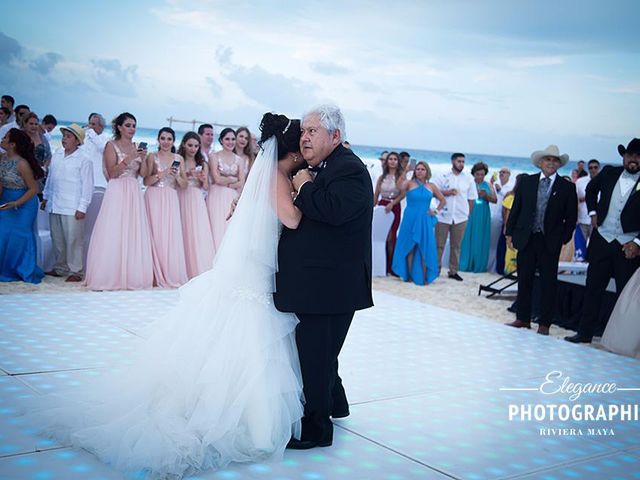 La boda de Kike y Elisa en Cancún, Quintana Roo 4