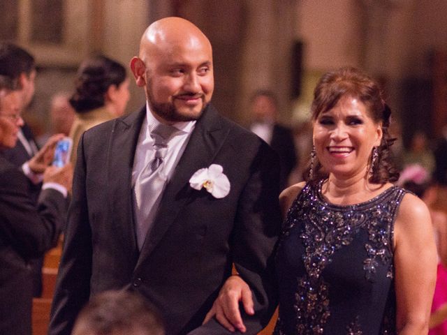 La boda de Ernesto y Adriana en Cuauhtémoc, Ciudad de México 18