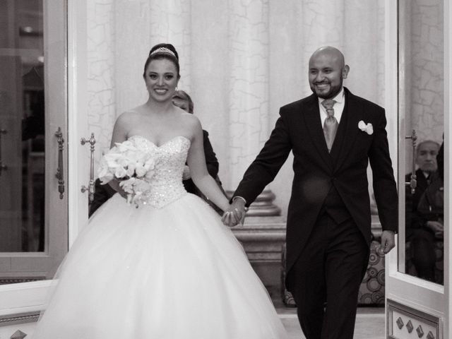 La boda de Ernesto y Adriana en Cuauhtémoc, Ciudad de México 30