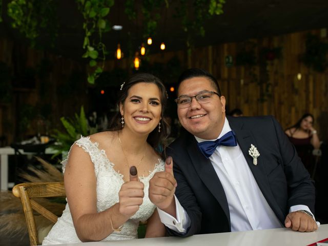 La boda de Carlos y Yvonne en San Luis Potosí, San Luis Potosí 22