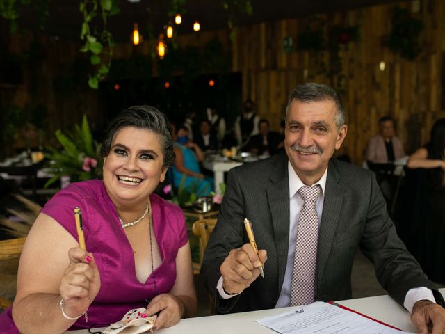 La boda de Carlos y Yvonne en San Luis Potosí, San Luis Potosí 24