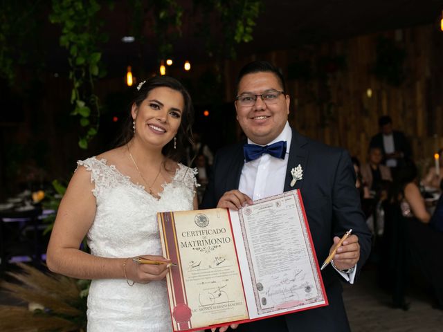 La boda de Carlos y Yvonne en San Luis Potosí, San Luis Potosí 33