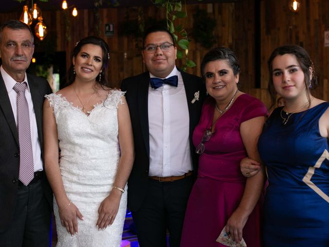 La boda de Carlos y Yvonne en San Luis Potosí, San Luis Potosí 44