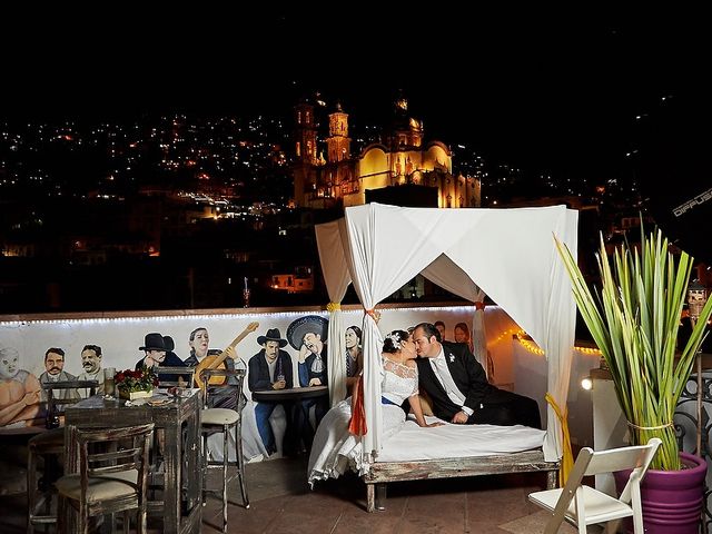 La boda de Angel y Cinthya en Taxco, Guerrero 17