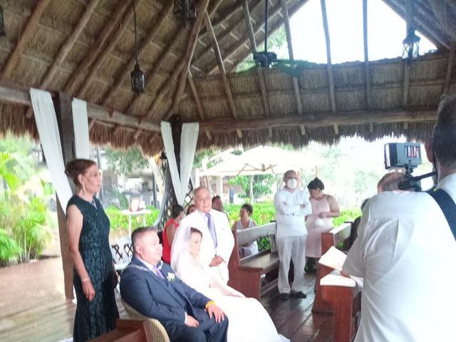 La boda de Víctor  y María Elena en Cozumel, Quintana Roo 3