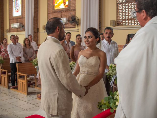 La boda de Roberto y Carolina en San Francisco, Nayarit 16