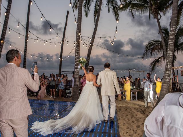 La boda de Roberto y Carolina en San Francisco, Nayarit 53